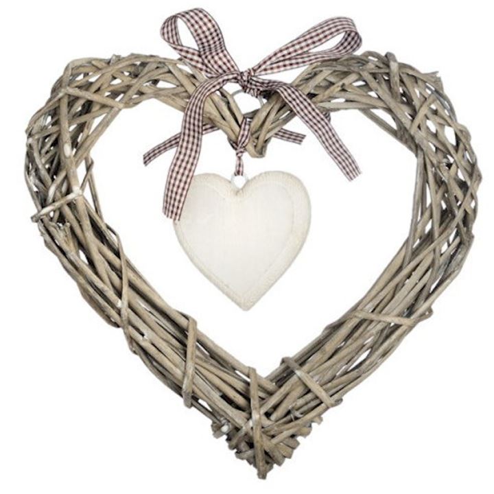 SPECIAL...SMALL WILLOW HEART DECORATION