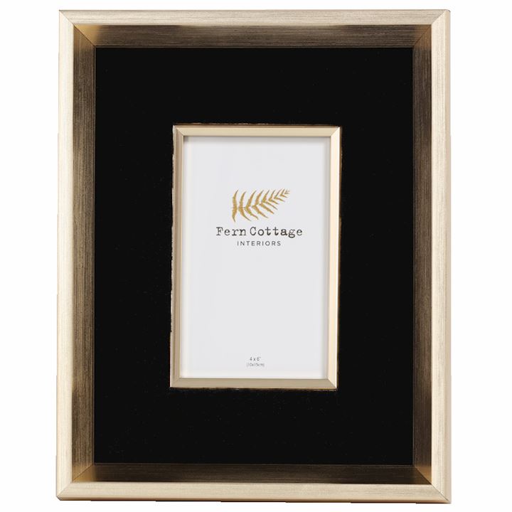 BLACK VELVET IN DEEP GOLD FRAME 4x6